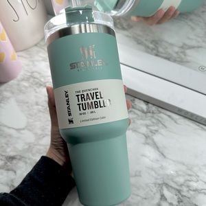 Stanley 30 oz Tactful Teal Quencher